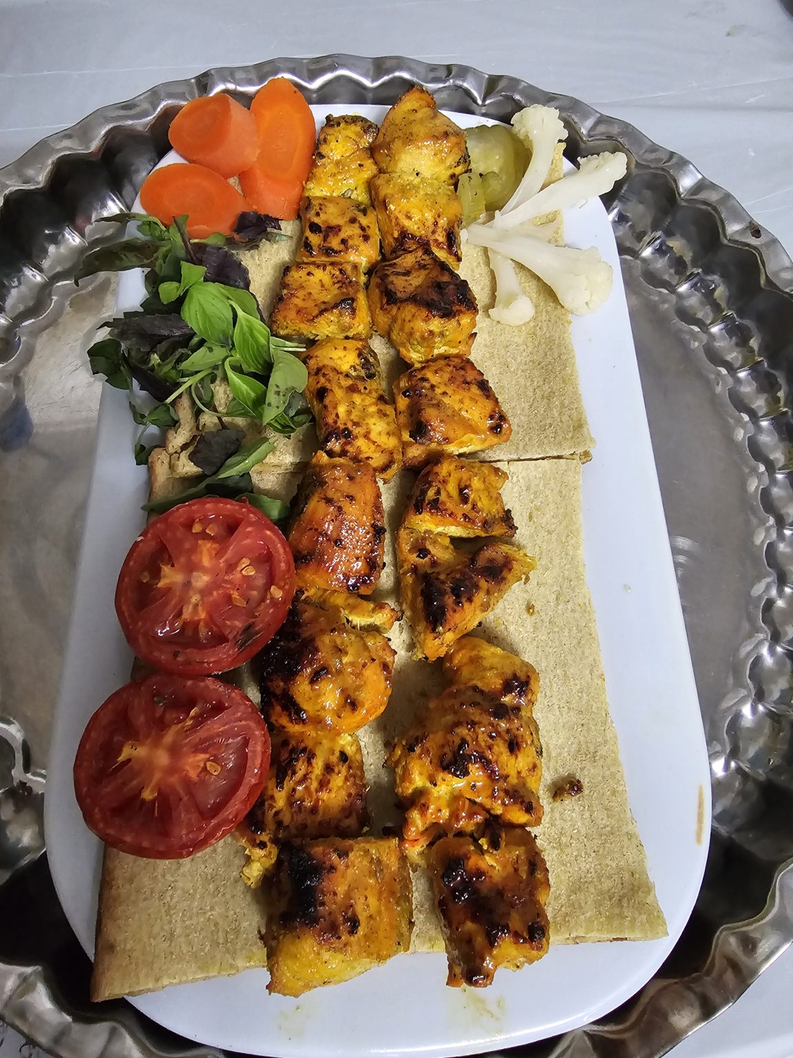 جوجه کباب در کافه حجره کرمان